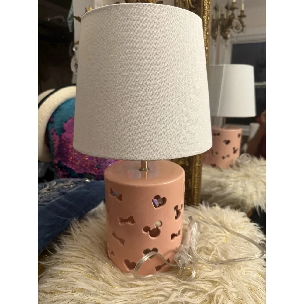Disney Minnie Mouse Light Coral Ceramic Lamp Table Decor NWT